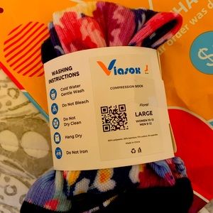 New pair of VIASOX non-binding compression socks. Women’s, size Large.